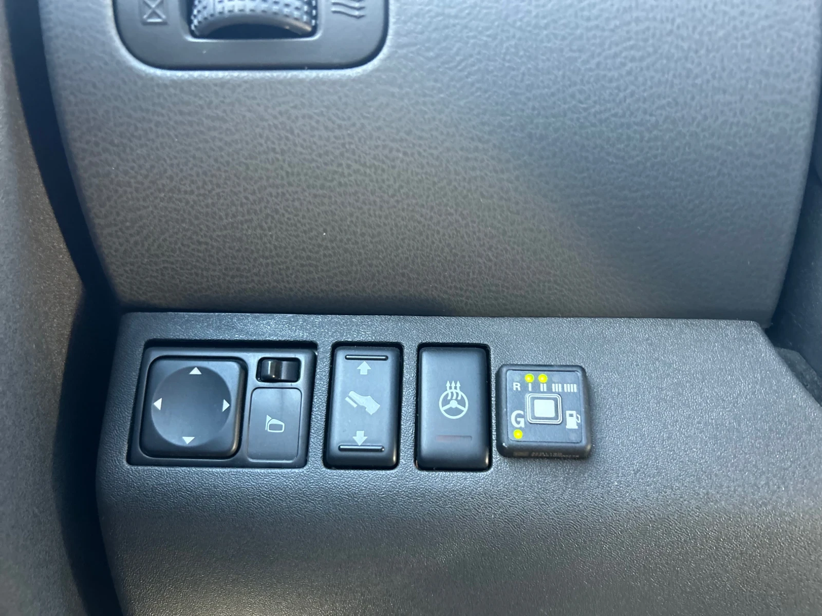 Nissan Pathfinder LE 5.6 V8 LPG, снимка 17 - Автомобили и джипове - 55970102
