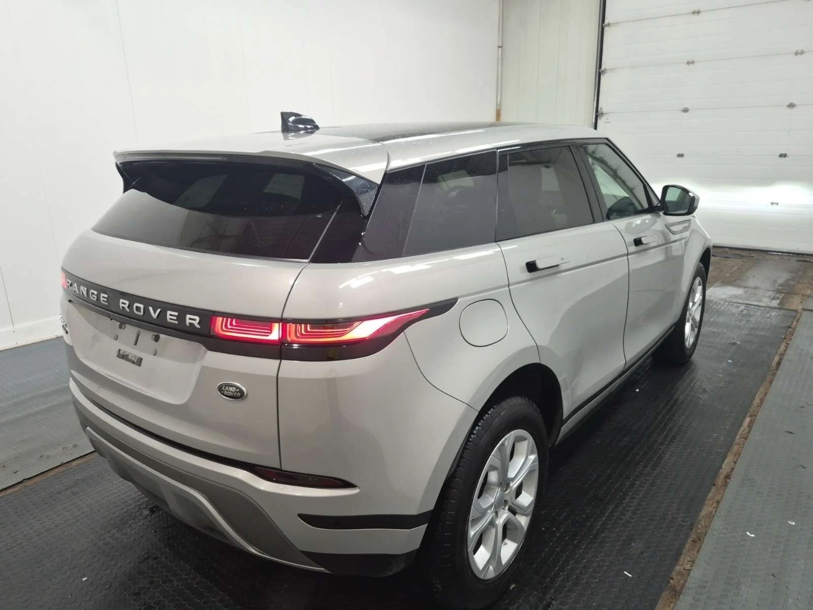Land Rover Range Rover Evoque * P250 S * MERIDIAN/LEATHER/NAVI/BACKUP CAM/PANO R, снимка 3 - Автомобили и джипове - 56135548