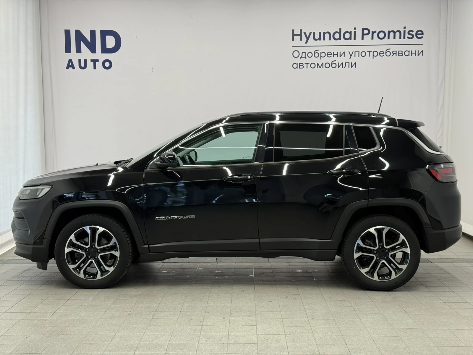 Jeep Compass LIMITED, снимка 2 - Автомобили и джипове - 56223318