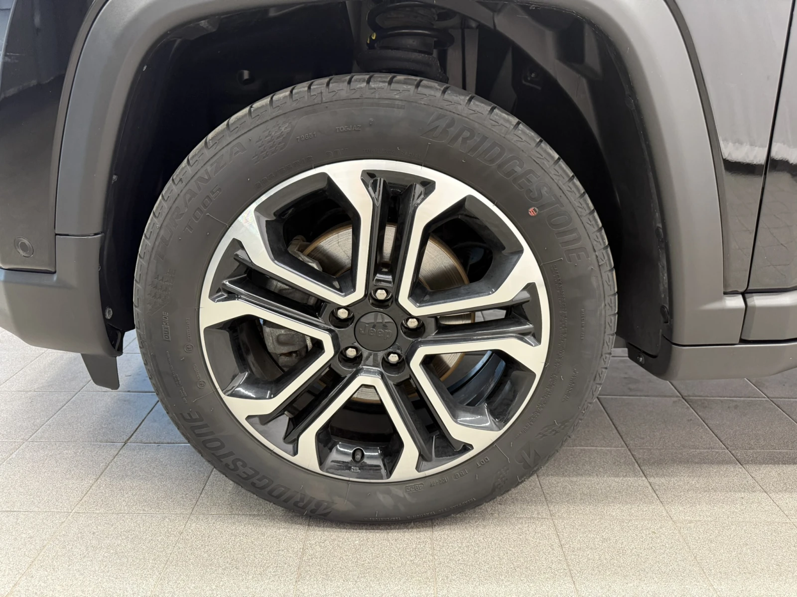 Jeep Compass LIMITED, снимка 9 - Автомобили и джипове - 56223318