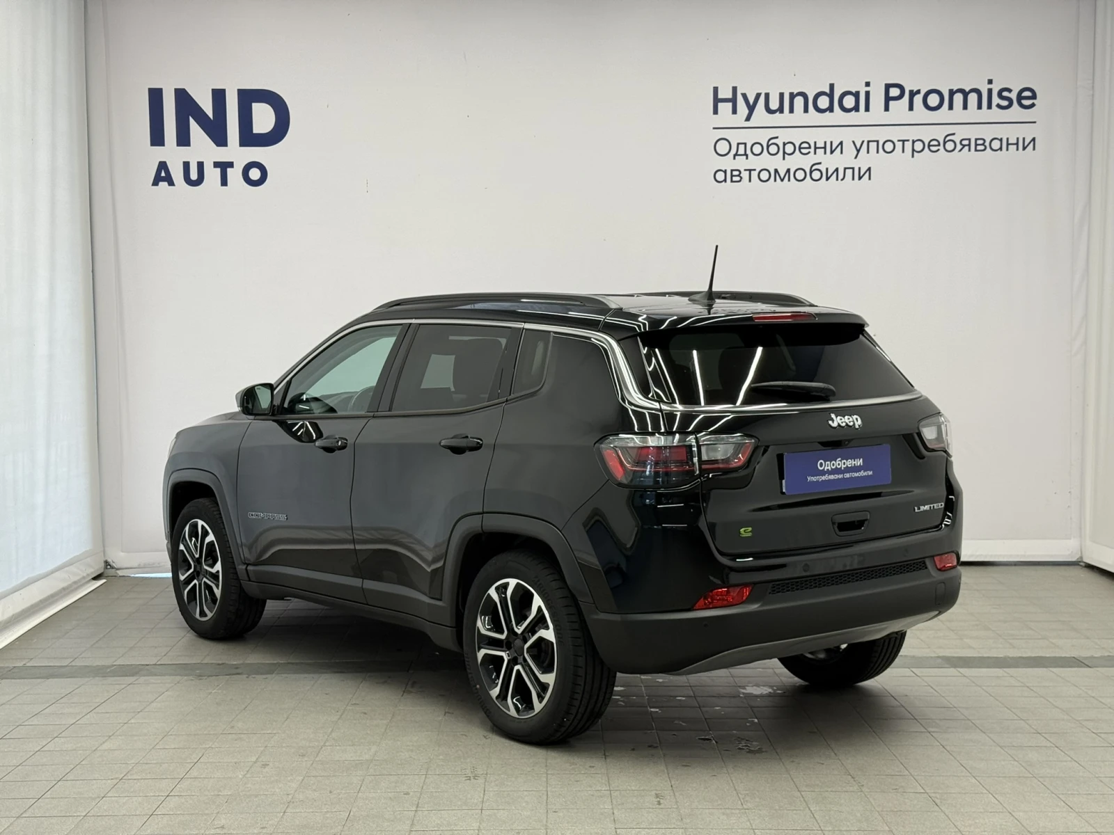 Jeep Compass LIMITED, снимка 3 - Автомобили и джипове - 56223318