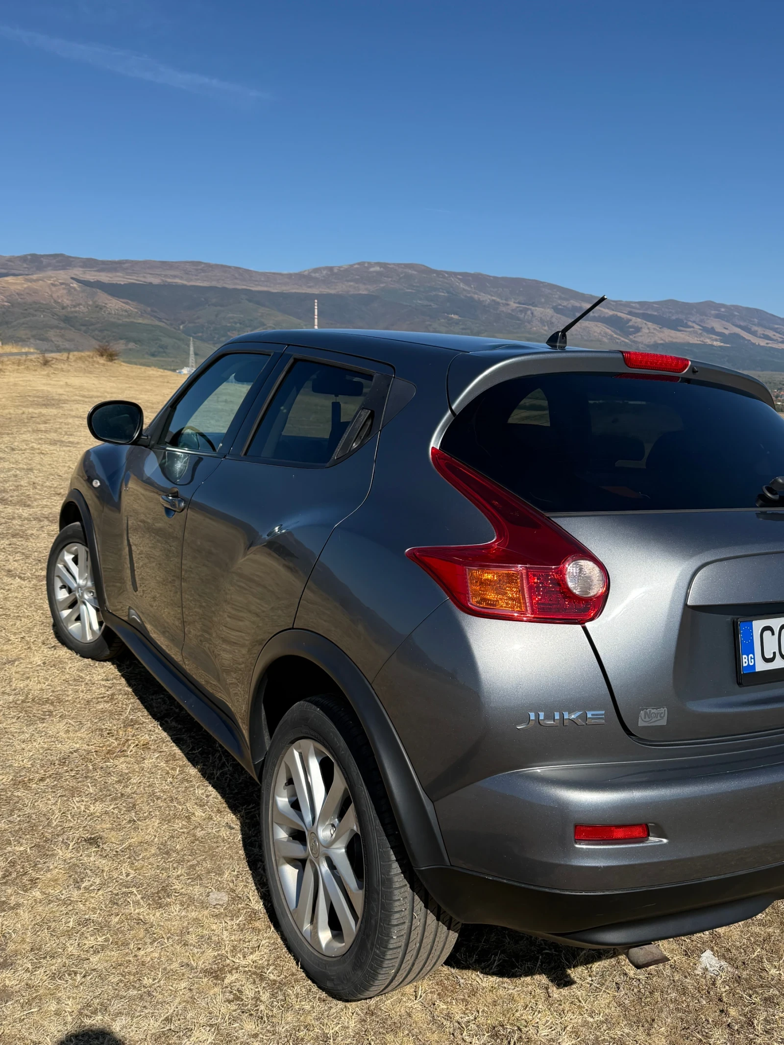 Nissan Juke 1.6, снимка 2 - Автомобили и джипове - 56373950