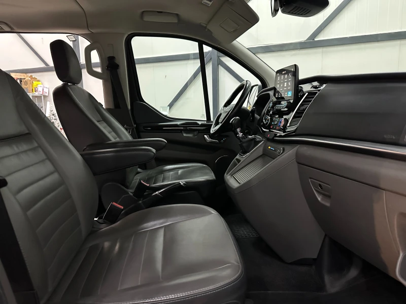 Ford Transit Custom КОЖА* НАВИ* 7+ 1 МЕСТА, снимка 9 - Бусове и автобуси - 52804762