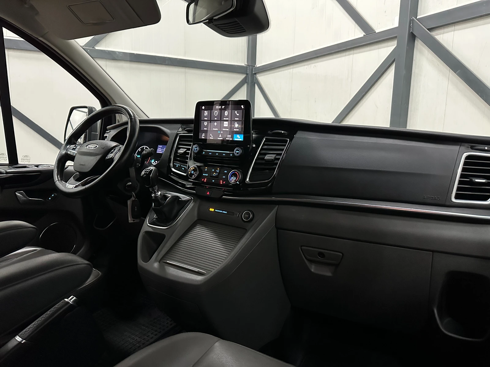 Ford Transit Custom КОЖА* НАВИ* 7+ 1 МЕСТА - изображение 10