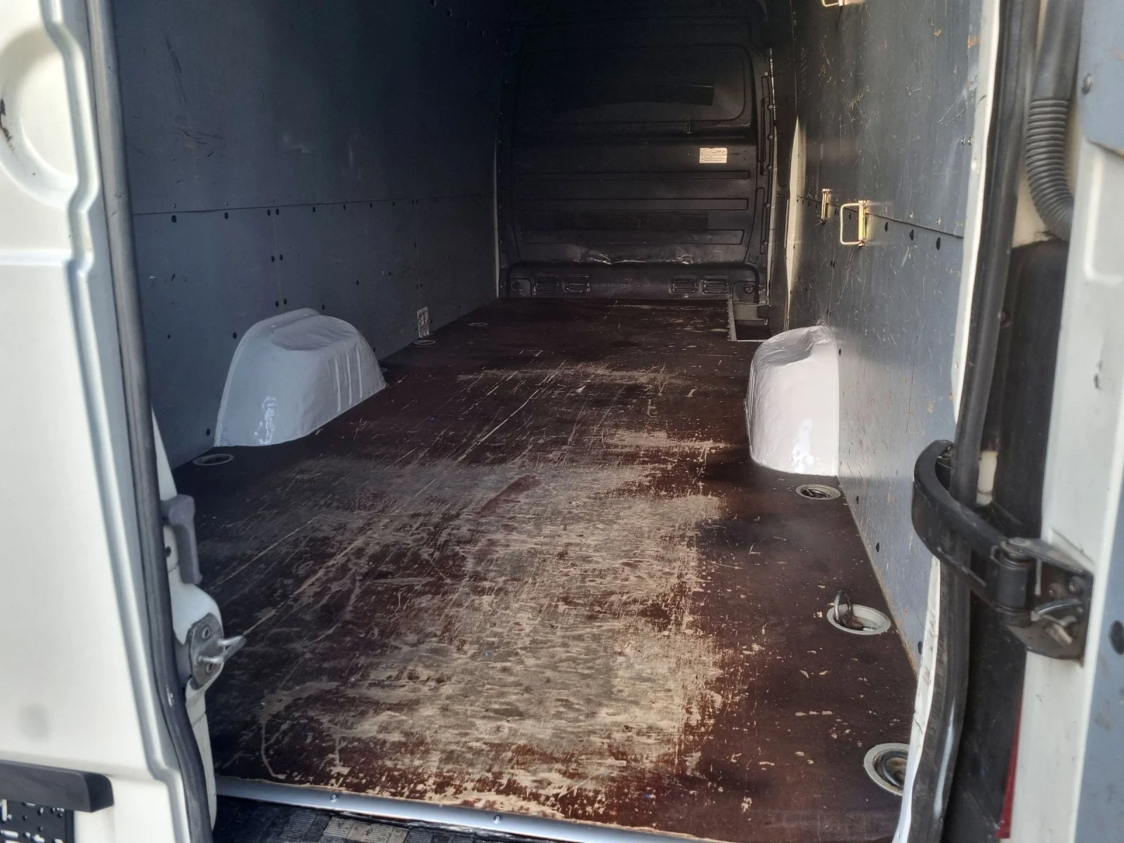 VW Crafter XXl, снимка 6 - Бусове и автобуси - 54839899