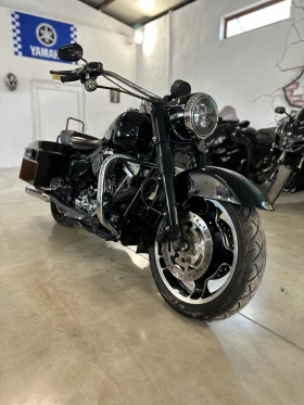 ����� �� �������� �� Harley-Davidson Touring Road King Police