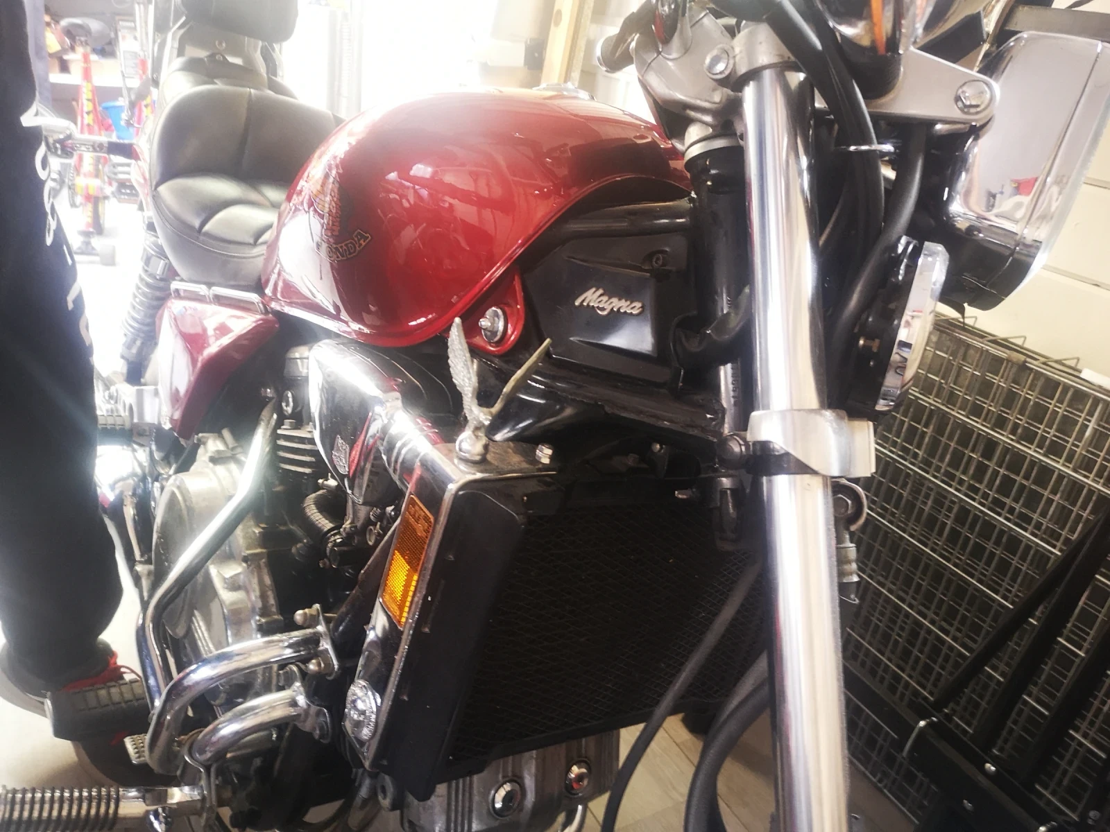 Honda Vf Magna, снимка 2 - Мотоциклети и мототехника - 55180806
