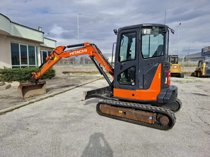 Багер Hitachi ZX 38U-5A, КЛИМАТИК , 3 КОФИ, снимка 6 - Индустриална техника - 52317436