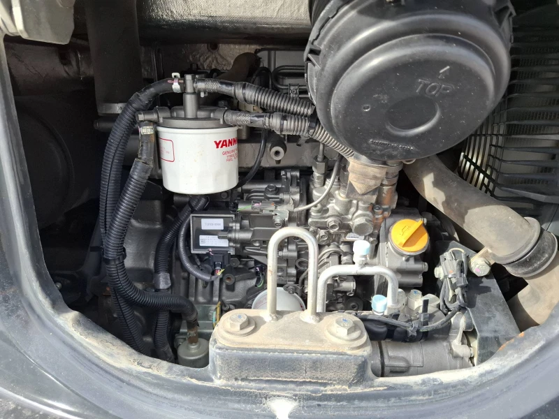 Багер Hitachi ZX 38U-5A, КЛИМАТИК , 3 КОФИ, снимка 17 - Индустриална техника - 52317436