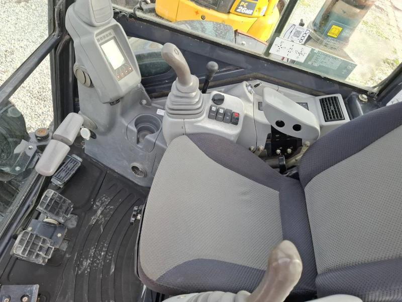 Багер Hitachi ZX 38U-5A, КЛИМАТИК , 3 КОФИ, снимка 15 - Индустриална техника - 52317436