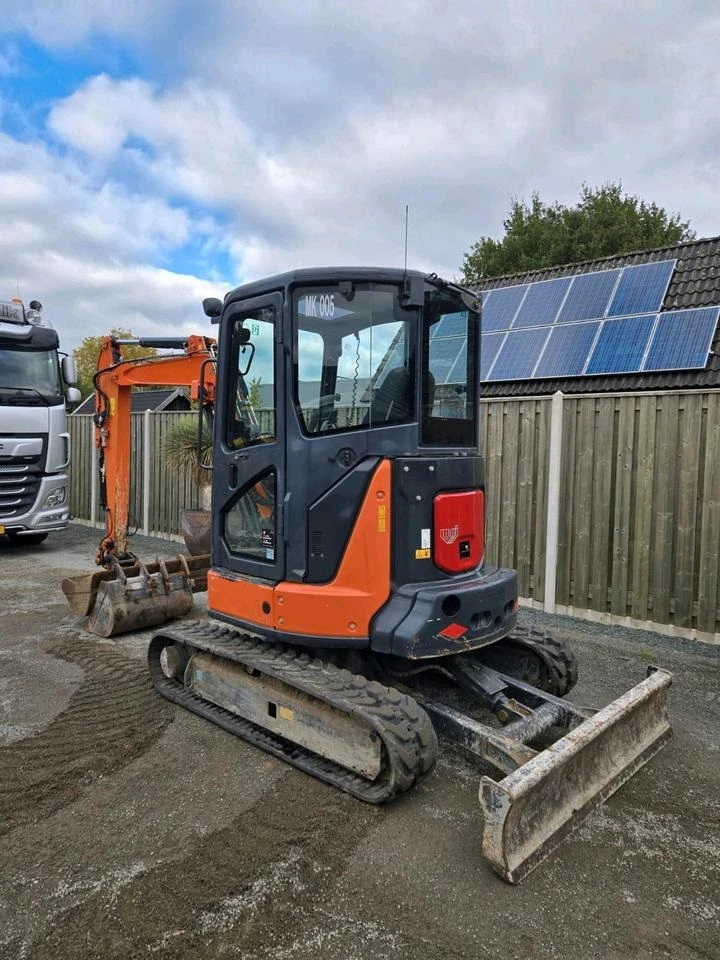 Багер Hitachi ZX 38U-5A, КЛИМАТИК , 3 КОФИ - изображение 4