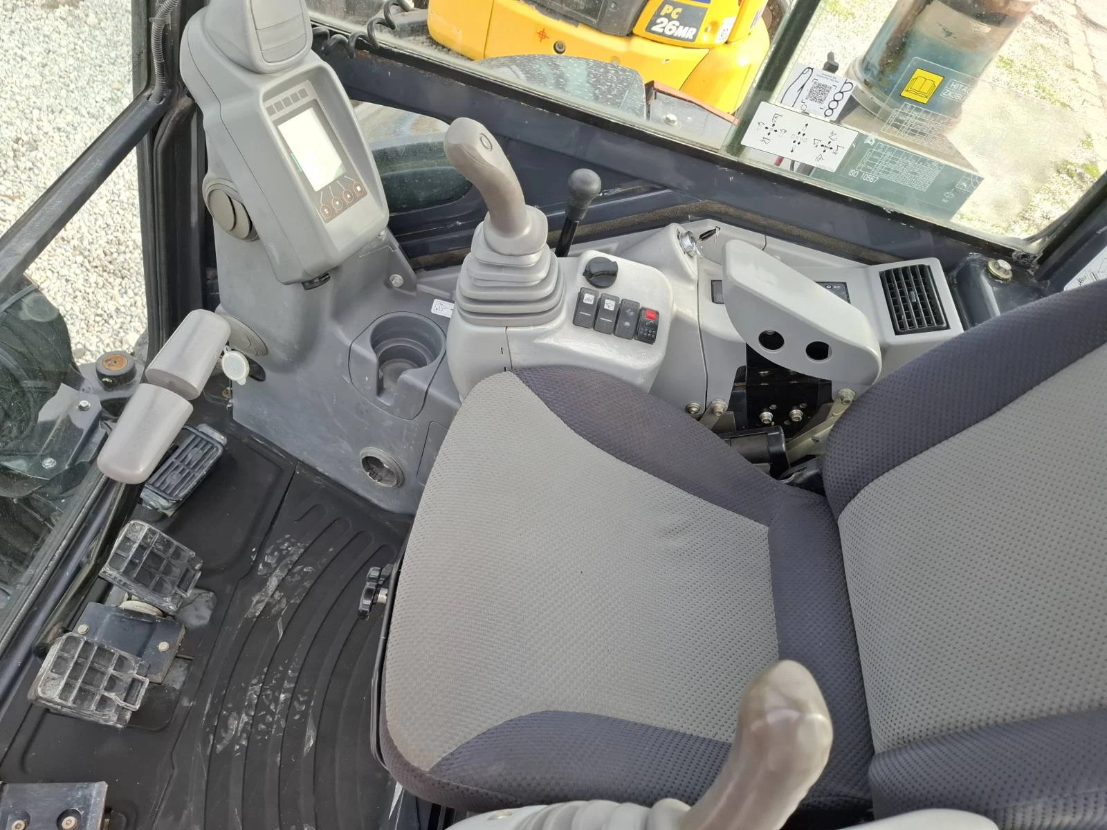 ����� Hitachi ZX 38U-5A, �������� , 3 ���� | Mobile.bg � ����������� 15