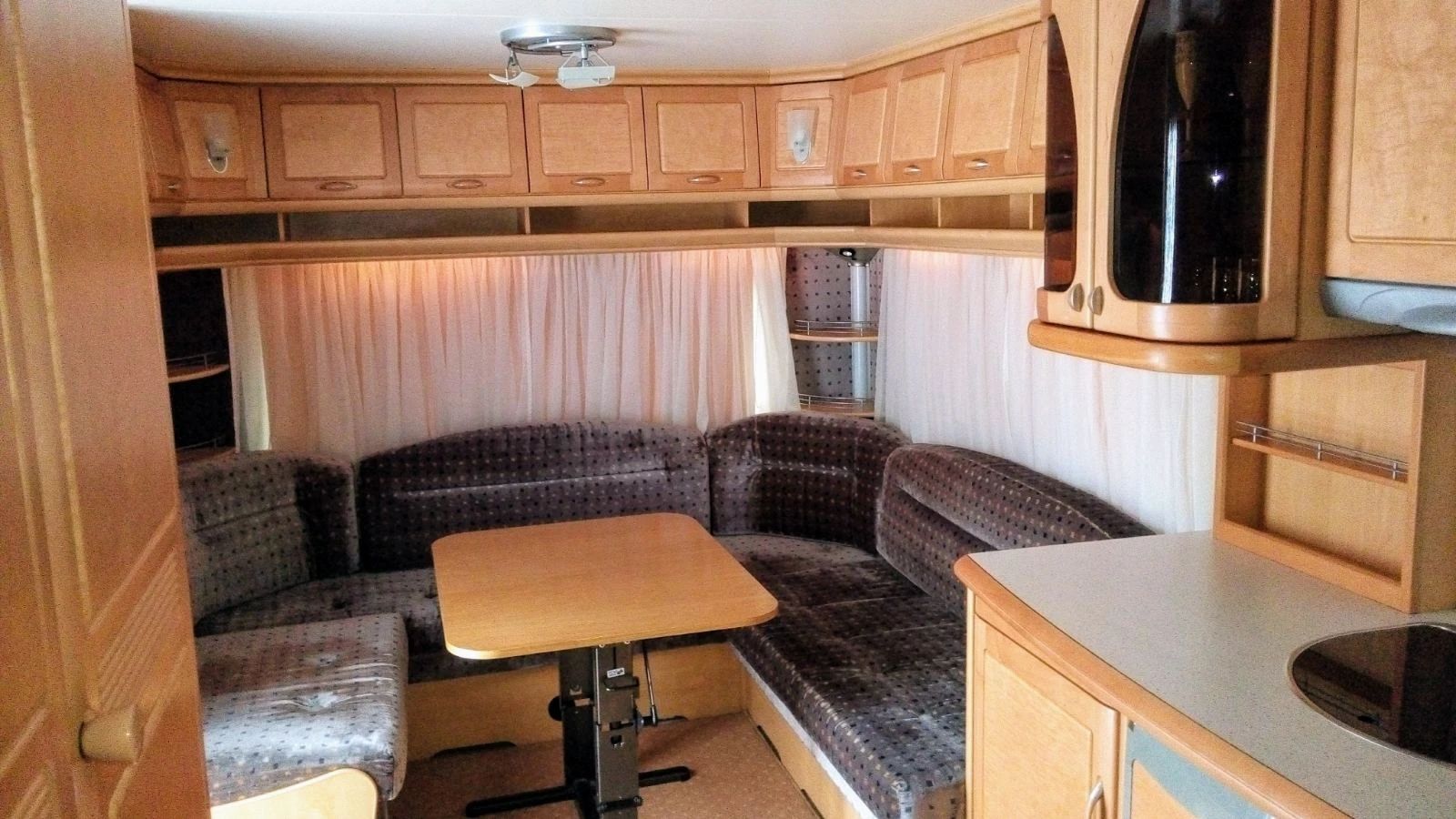  Hobby 560 | Mobile.bg   3