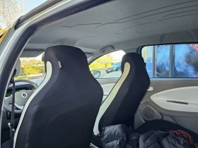 Renault Zoe Сервиз само Рено налична сервизна книжка., снимка 9
