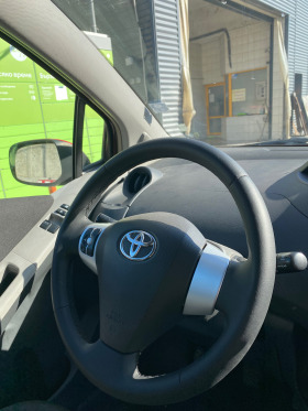Toyota Yaris D4D, снимка 7 - Автомобили и джипове - 45746189