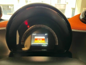 Smart Fortwo 22kw, 100-120km, нави, панорама, лед, снимка 12