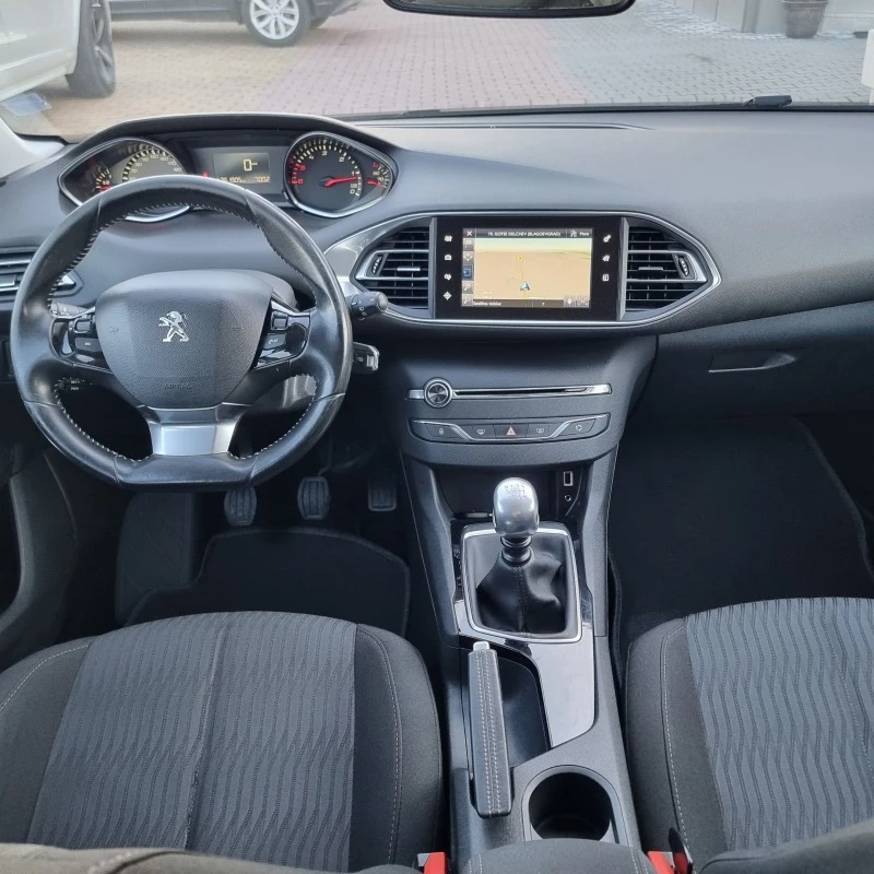 Peugeot 308 1.6 HDI, снимка 9 - Автомобили и джипове - 44145042