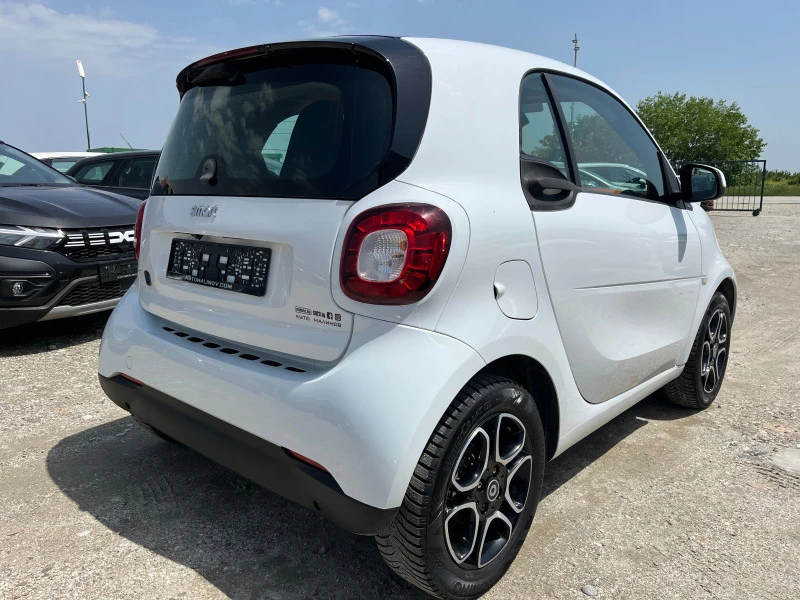 Smart Fortwo 22kw, 100-120km, нави, панорама, лед, снимка 4 - Автомобили и джипове - 45944595