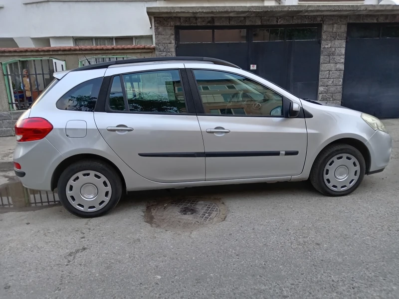 Renault Clio, снимка 4 - Автомобили и джипове - 47195261