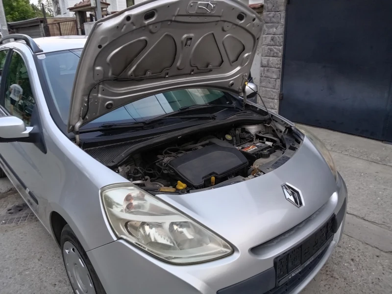 Renault Clio, снимка 5 - Автомобили и джипове - 47609830