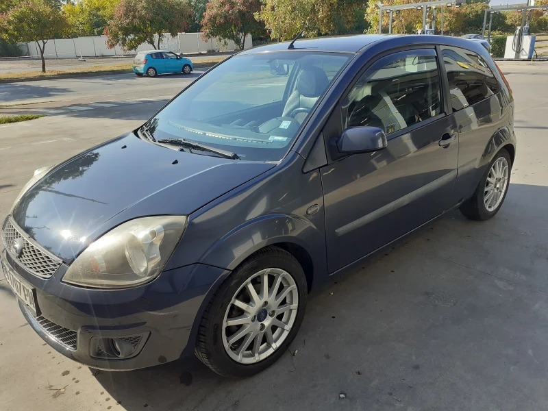 Ford Fiesta, снимка 10 - Автомобили и джипове - 47365194