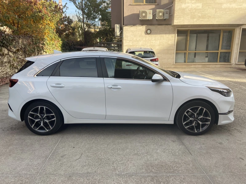 Kia Ceed 1.5 T-GDi/160hp/GOLD+ , снимка 2 - Автомобили и джипове - 47705624