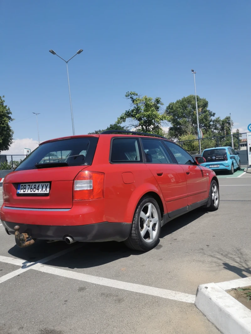 Audi A4 1.8T, снимка 4 - Автомобили и джипове - 47807013