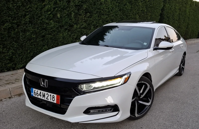 Honda Accord 1.5T SPORT 6MT, снимка 1 - Автомобили и джипове - 48439272