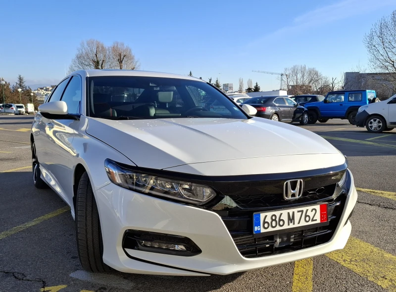 Honda Accord 1.5T SPORT 6MT, снимка 2 - Автомобили и джипове - 48439272