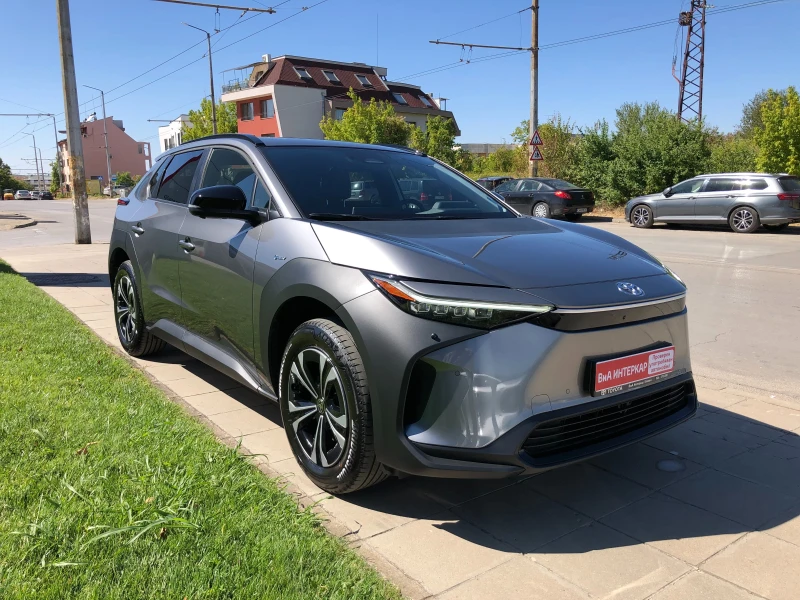 Toyota bZ4X Executive AWD, снимка 8 - Автомобили и джипове - 51567646