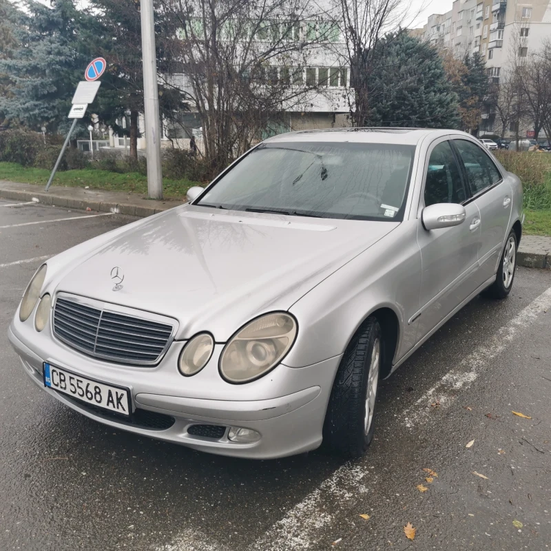 Mercedes-Benz E 220, снимка 2 - Автомобили и джипове - 52892413