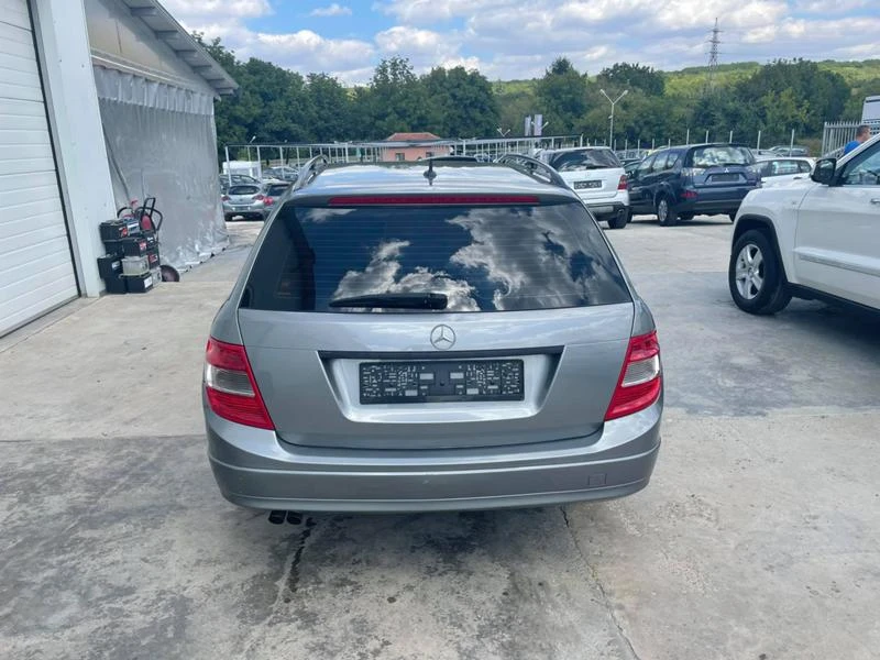 Mercedes-Benz C 220 2.2cdi *6ck*NAVI*, снимка 6 - Автомобили и джипове - 34048576