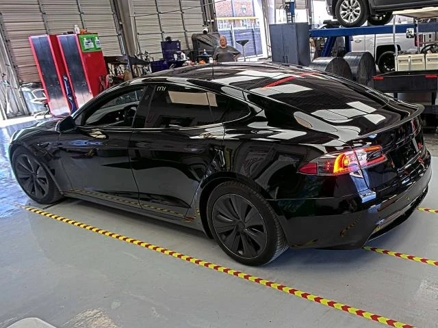 Tesla Model S PLAID CARFAX АВТО КРЕДИТ , снимка 2 - Автомобили и джипове - 49517784