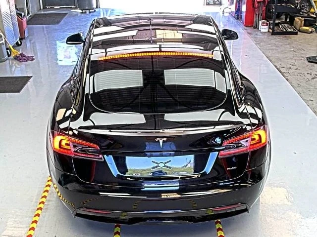 Tesla Model S PLAID CARFAX АВТО КРЕДИТ , снимка 6 - Автомобили и джипове - 49517784