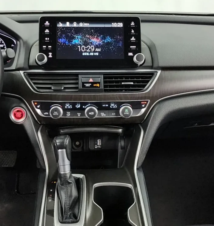 Honda Accord 1.5Т Бензин, снимка 6 - Автомобили и джипове - 55097318