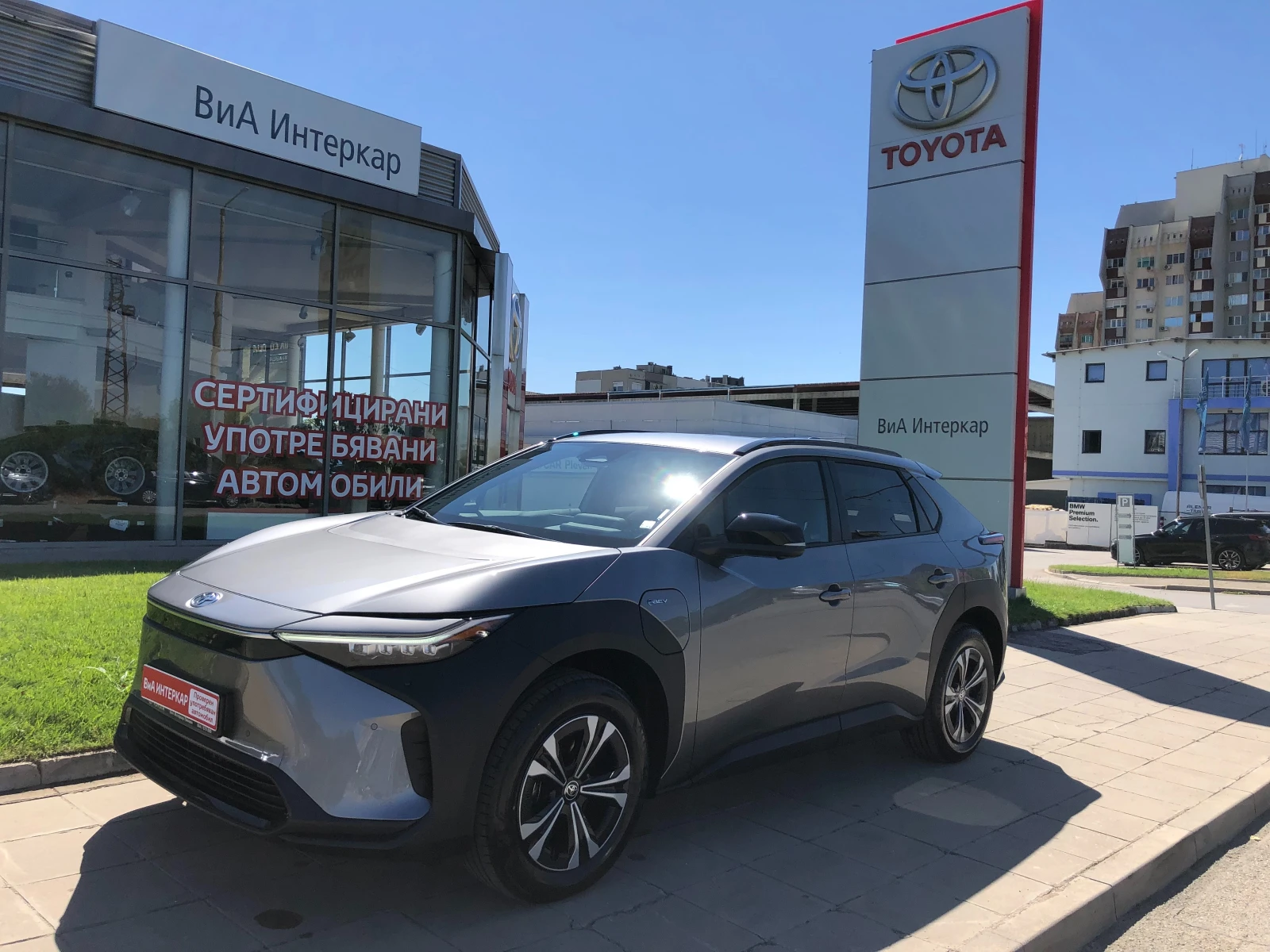 Toyota bZ4X Executive AWD, снимка 1