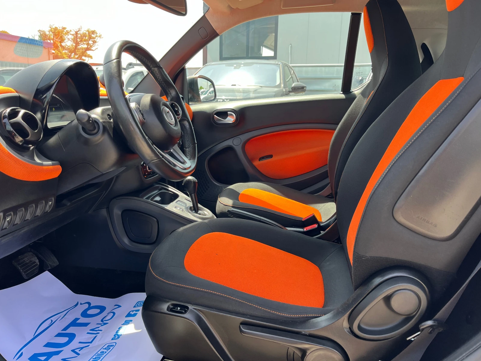 Smart Fortwo 22kw, 100-120km, нави, панорама, лед - изображение 7