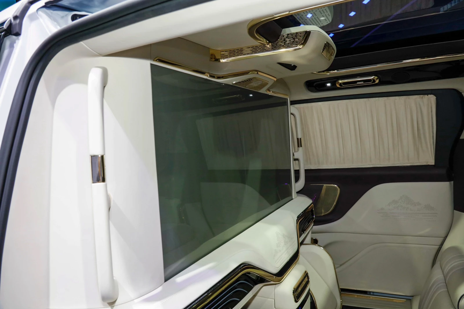 Voyah Free Voyah Dreamer | Mobile.bg � ����������� 12