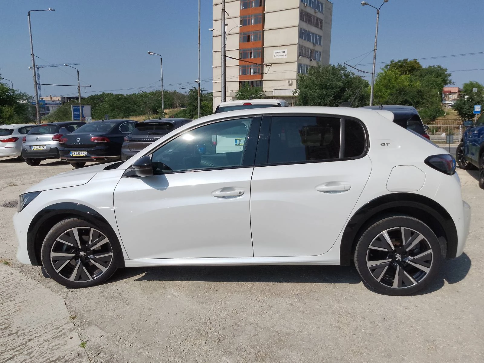 Peugeot 208 GT - изображение 8