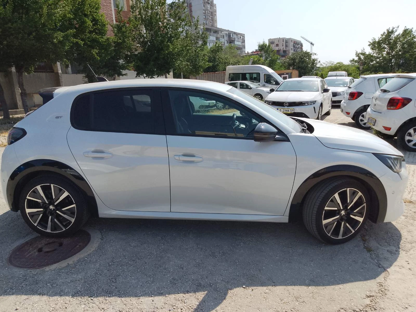 Peugeot 208 GT - изображение 4