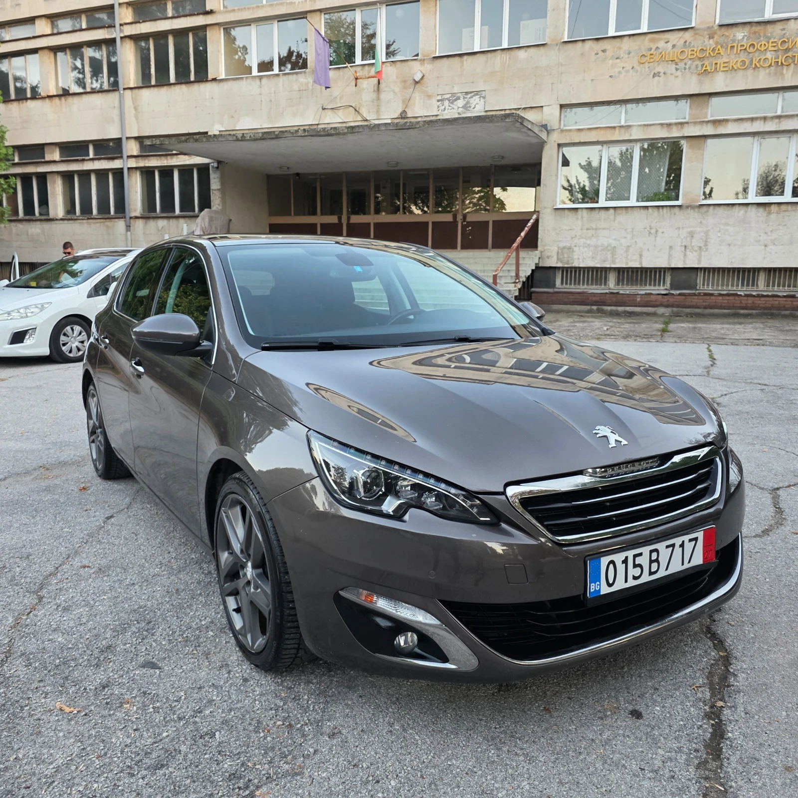 Peugeot 308 1.6HDI FULL LED Keyless NAVI KAMERA PANORAMA  - изображение 6