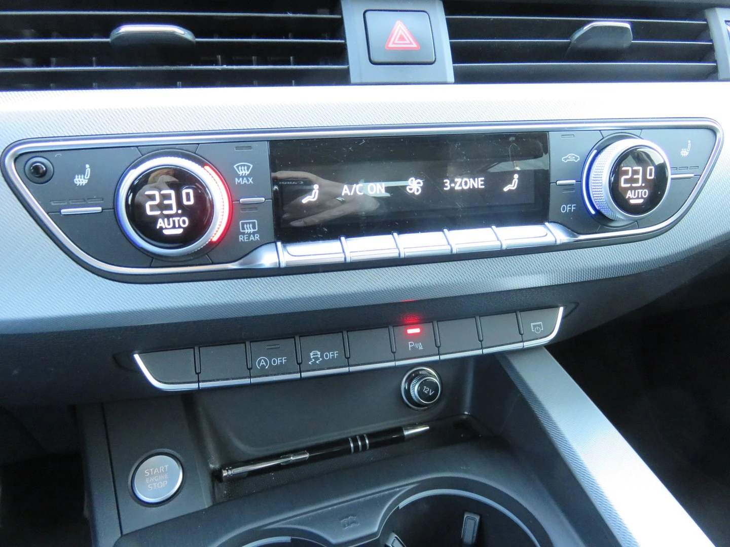 Audi A4 Sport 2.0 TDI | Mobile.bg   11