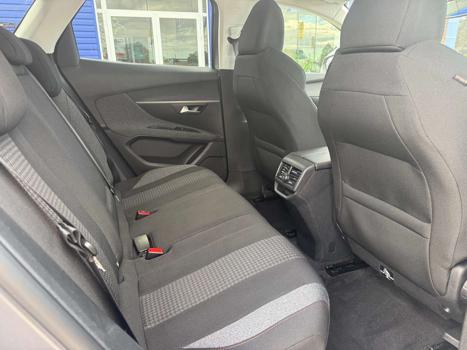 Peugeot 3008 1.6 HDI 120kc камера | Mobile.bg — изображение 13