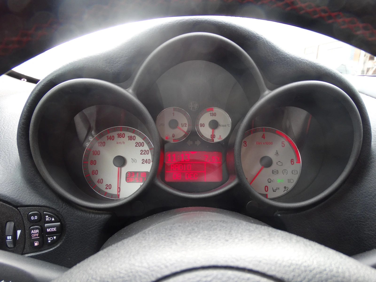 Alfa Romeo Gt 1.9 jtd 150 - изображение 8