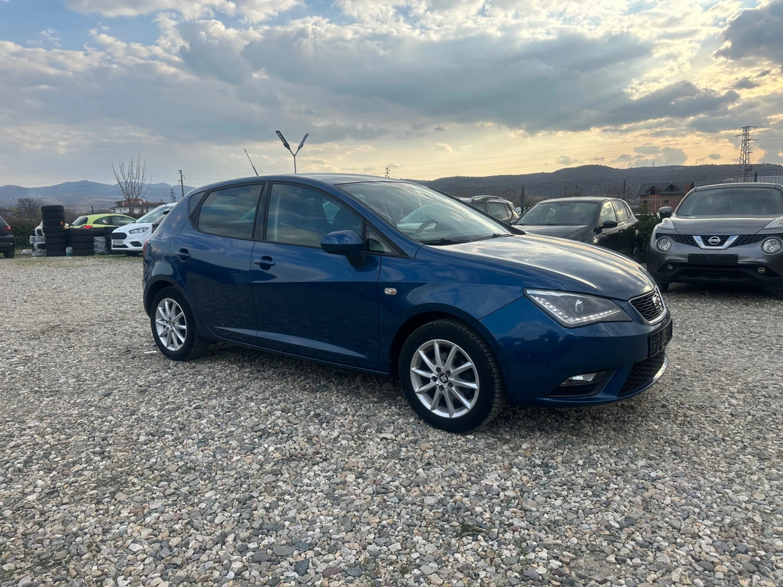 Seat Ibiza, снимка 2 - Автомобили и джипове - 53878453