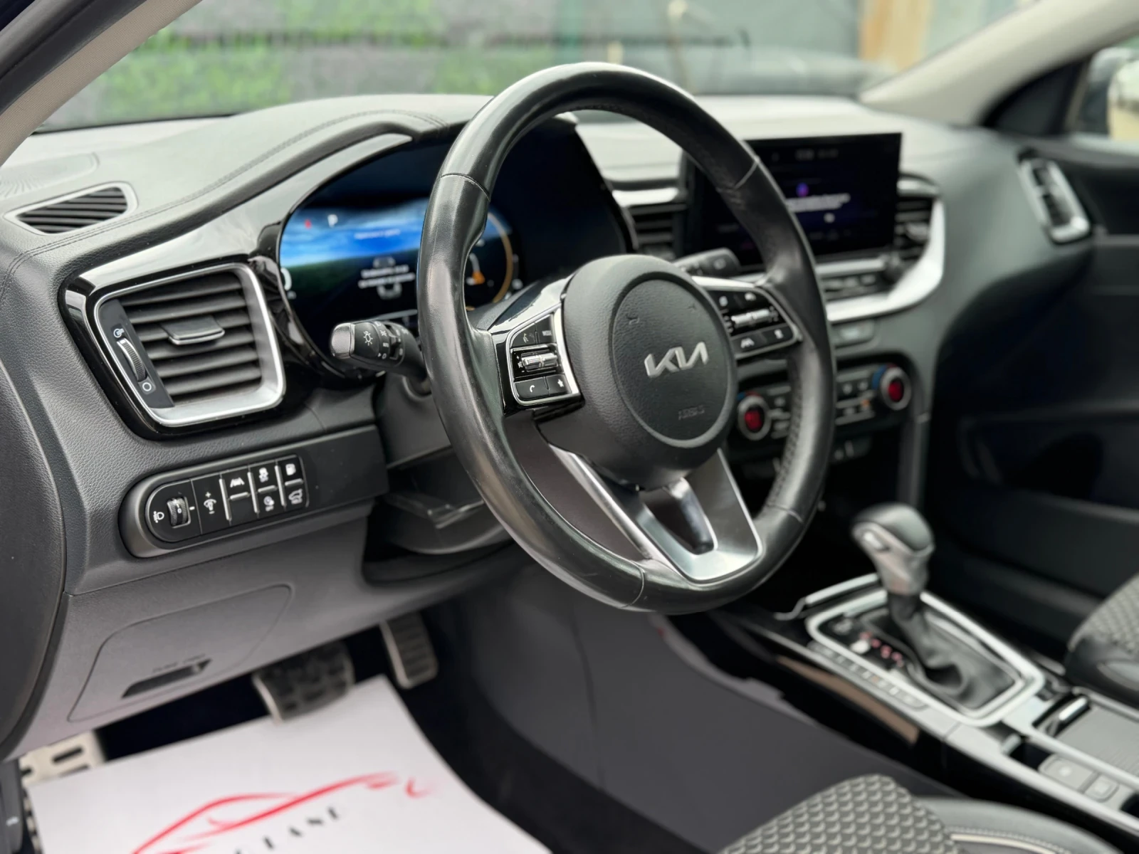 Kia Ceed GT-LINE/CAM/LED/NAVI/KEYLESS/СОБСТВЕН ЛИЗИНГ, снимка 9 - Автомобили и джипове - 54166395