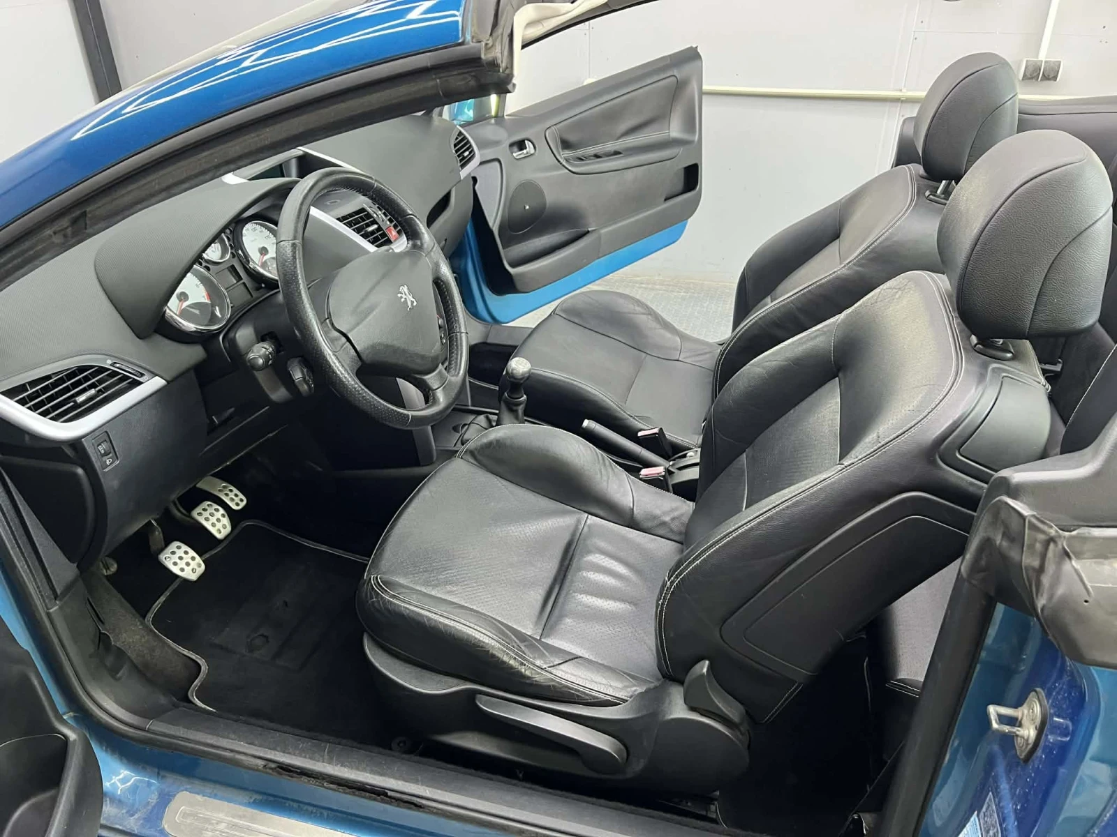 Peugeot 207 CABRIO* GT* 150hp* OCEAN BLUE* RECARO* JBL* TOP* , снимка 12 - Автомобили и джипове - 54284985