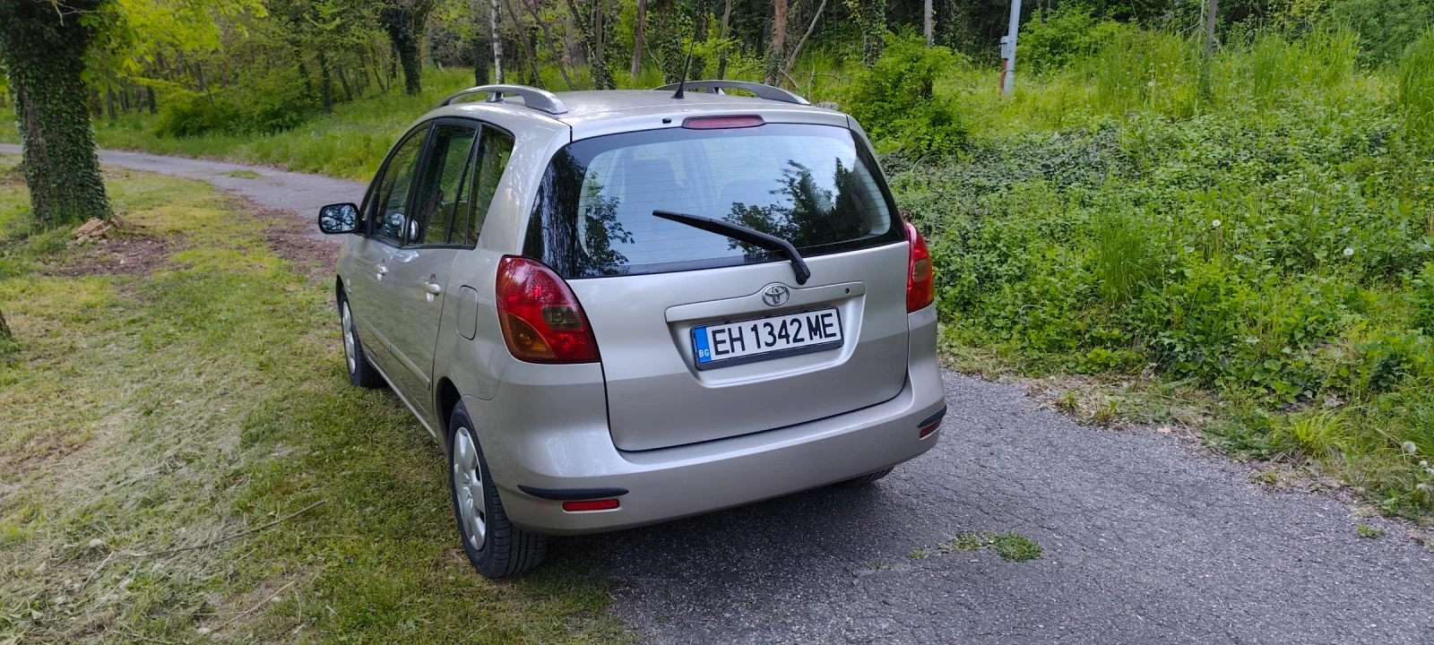 Toyota Corolla verso D4D , снимка 4 - Автомобили и джипове - 54320379