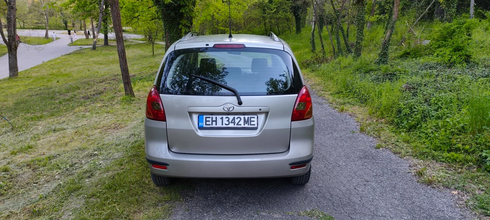 Toyota Corolla verso D4D , снимка 8 - Автомобили и джипове - 54320379