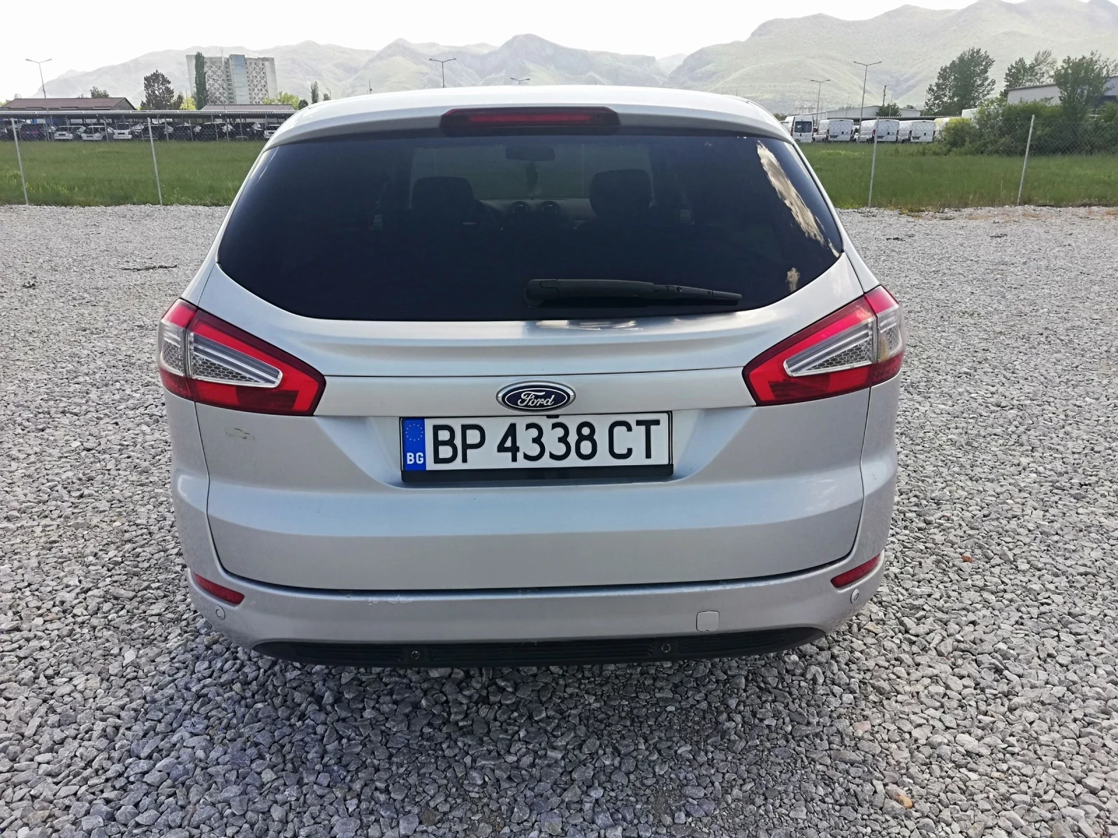 Ford Mondeo 2.0d klima 163ks, снимка 5 - Автомобили и джипове - 54414785